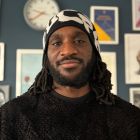 <div class="uk-background-muted uk-flex uk-flex-middle uk-flex-center uk-flex-column"><i class="uk-text-muted" uk-icon="user"></I>Mechac</div>